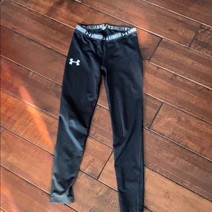 Black under armor leggings